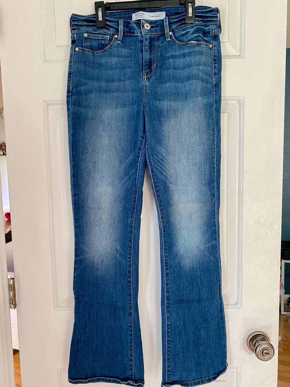 Signature Levi's Strauss Mid Rise Bootcut Blue Jeans